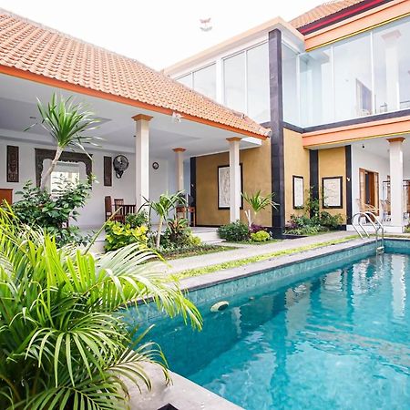 Guest House At Gunung Salak Bali Kerobokan Eksteriør billede