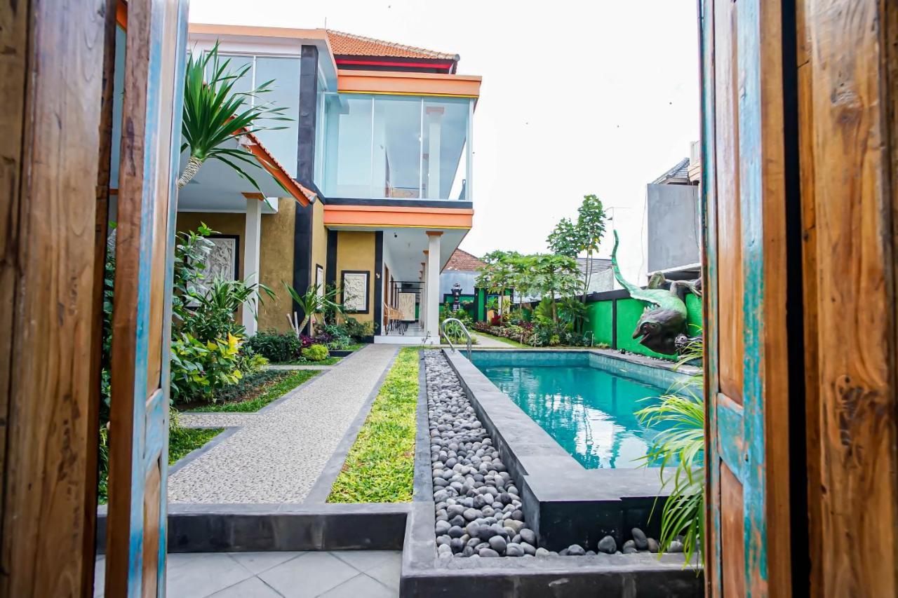Guest House At Gunung Salak Bali Kerobokan Eksteriør billede